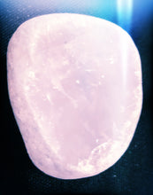 Load image into Gallery viewer, Riverbed Quartz
