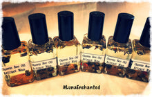 Load image into Gallery viewer, Queen Bee Oil Attract Man

